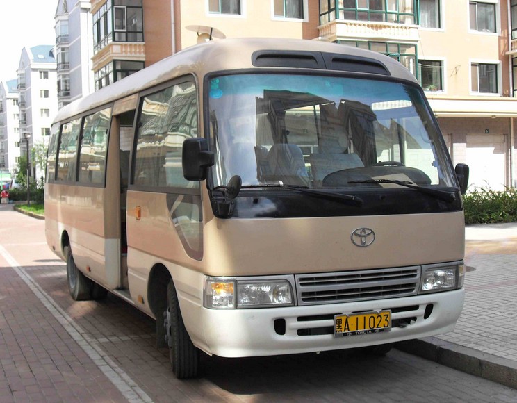 丰田考斯特，北京中巴出租