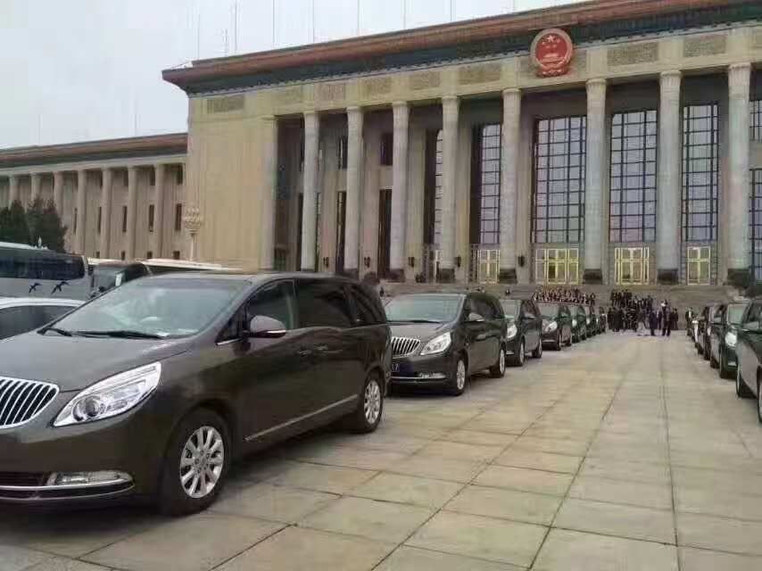 7座别克GL8商务车-北京班车租赁公司